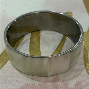 Silver Tone and Cream Abalone Mother Pearl Bangle Bracelet